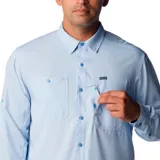 Camisa de hombre Columbia Silver Ridge, color beige, de manga larga con botones para enrollar, dos bolsillos frontales con botón, ventilación en la espalda y protección solar UPF 50.