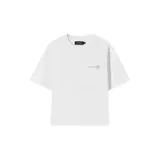 Camiseta blanca de corte holgado con estampado de fotos de playas y texto de la marca Nude Project en color celeste.