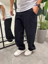 Pantalón de jogging negro de algodón con corte oversize.