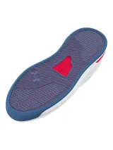 Championes urbanos Under Armour modelo UA Court 96, color blanco con detalles en gris, rojo y azul. Confeccionados en cuero sintético con perforaciones y suela de goma.