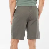 Bermudas de sarga color caqui.