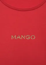 Camiseta de algodón color naranja con logo bordado de la marca en el frente.