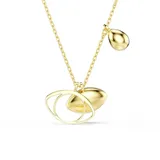 Collar con cadena dorada y dije de ojo turco con cristales azules, negros y transparentes. Incluye un cristal azul oscuro colgante en forma de l
ágrima.