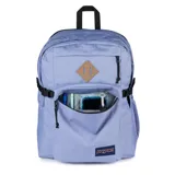 Mochila Jansport Main Campus color lila con logo de la marca en la parte inferior.