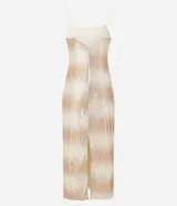Vestido midi de fiesta con breteles finos, escote cuadrado, lentejuelas metalizadas con efecto degradé y abertura en la parte trasera.