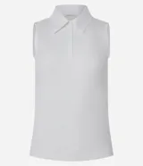 Musculosa blanca de viscosa con cuello polo y botones.