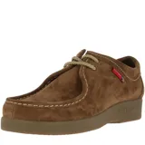 Zapato acordonado de cuero color marrón, con pespuntes decorativos y suela de goma.