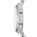 Reloj Armani Exchange modelo Sync, con caja plateada de acero inoxidable, esfera negra con cronógrafo y brazalete de eslabones plateados.