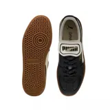 Championes Puma Palermo Premium, color negro con detalles en blanco y suela marrón.