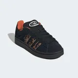 Championes Adidas Campus 00s negros con exterior de pelo de poni con estampado de leopardo y detalles en naranja.