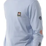 Remera celeste de manga larga con cuello redondo y logo estampado en el pecho y en la manga.