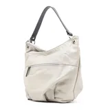 Cartera tipo hobo de cuero color taupe, con cierre superior y correa de hombro negra.
