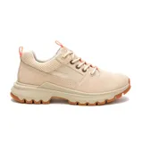 Championes urbanos Caterpillar Colorado Sneaker Lo, color beige con detalles en naranja. Capellada de cuero y nylon ripstop, forro de malla de nylon, plantilla acolchada, entresuela de EVA y suela de goma.