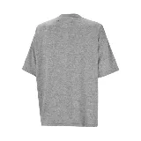 Remera gris de corte holgado con estampa geométrica en el frente con el logo de Topper.