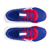 Championes de básquet Under Armour Jet 23, color azul con detalles en blanco y rojo. Presentan el logo de Under Armour en el lateral y cordones rojos.