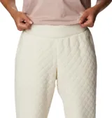 Pantalón deportivo acolchado color borgoña, con cintura elástica ajustable y bolsillos laterales.
