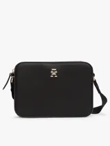 Bandolera Tommy Hilfiger negra con correa ajustable con logo de la marca.