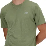 Remera deportiva color borgoña con logo de New Balance estampado en el pecho.