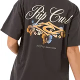 Remera negra de corte holgado con logo de Rip Curl y diseño de hibiscos en el pecho.