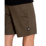 Short color verde militar, con cierre de cremallera y botón, bolsillos laterales y traseros.