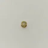 Dije de oro amarillo 18k con circonia engarzada.