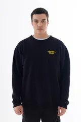 Buzo negro de algodón y poliéster con estampa en la espalda de Maggie Simpson gigante, una torre eléctrica, duendes, rayos y una luna.