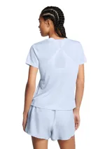 Remera deportiva negra de manga corta, marca Under Armour, modelo Launch Shortsleeve.