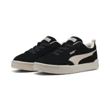 Championes urbanos Puma Park Lifestyle Raw, color negro con detalles en blanco y suela color crema.