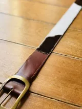 Cowhide Belt Chocolate Con Dorado