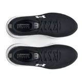 Calzado deportivo Under Armour Charged Edge para hombre, color negro con detalles en gris oscuro y entresuela blanca. Presenta el logo de Under Armour en blanco en el lateral y la inscripción "CHARGED" en la entresuela.