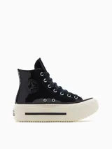Zapatillas Converse Chuck Taylor All Star Lift de caña alta, color negro charol, con plataforma blanca y cordones negros.