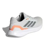 Championes de running Adidas Runfalcon 5 para mujer, color blanco con detalles en gris oscuro y coral/naranja. Presentan malla transpirable, las tres franjas características de Adidas en gris oscuro y entresuela con tecnología Cloudfoam.
