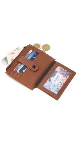 Tarjetero negro de símil cuero con presilla frontal y capacidad para 11 tarjetas. Incluye un visor transparente y un bolsillo con cierre para monedas o billetes.