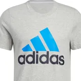 Remera gris de algodón con logo Adidas Badge of Sport estampado en el pecho.
