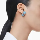 Par de caravanas de botón azules con cristales facetados y cierre de bola decorado con cristales de talla redonda en engaste pavé.