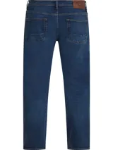 Pantalón de jean azul oscuro, corte recto, con cierre de botón y cremallera, cinco bolsillos y parche con logo de Tommy Hilfiger bordado en la parte trasera.