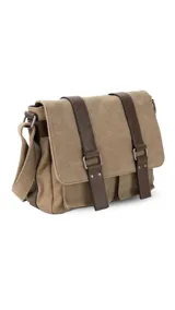 Morral marrón de tela canvas con diseño vintage, tapa frontal y dos correas ajustables de símil cuero. Incluye múltiples compartimientos y correa ajustable para el hombro.