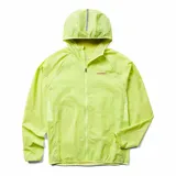Campera cortaviento gris claro con capucha, cierre frontal con cremallera blanca y logo de la marca en el pecho.
