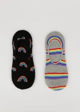 Pack de dos pares de medias balerinas, un par negro con arcoíris estampados y un par gris a rayas horizontales con arcoíris.