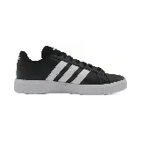 Championes Adidas Grand Court Base 2.0, color negro con las tres tiras laterales en blanco y suela blanca.