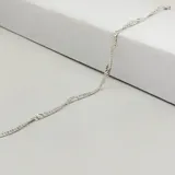 Pulsera de plata 925 con eslabones de 3mm de ancho y 20cm de largo.