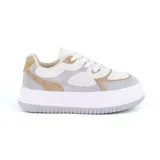 Championes urbanos Korium Mira D44, con plataforma, color blanco, beige y gris.