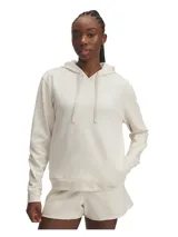 Buzo Under Armour Rival Terry Hoodie, color gris melange, con capucha ajustable con cordones y logo estampado en el pecho.