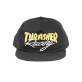 Gorro negro de visera con el logo de Thrasher Racing bordado en amarillo y blanco.