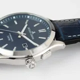 Reloj Jacques Lemans modelo 1-2030C de la línea Hybromatic para caballero, con caja de acero de 43mm, pulsera de cuero y silicona, y resistencia al agua de 10 ATM.