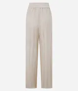 Pantalón recto color beige, confeccionado en algodón, con cintura elástica, cordón de ajuste y textura calada.