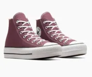 Championes de caña alta Converse Chuck Taylor All Star Lift color borgoña con plataforma blanca.