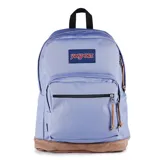 Mochila Jansport Right Pack color lila con base de cuero color marrón. Tiene un compartimento principal con cierre, un bolsillo frontal con cierre y un asa de mano en la parte superior.