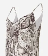 Vestido largo de crepé con breteles finos, escote en V, recorte fruncido en el bajo y estampado animal print de piel de serpiente.