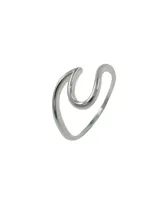 Anillo de plata 925 con forma de ola.